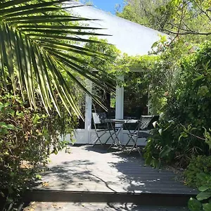 Confortable Logement De Plain Pied Sur 2 Terrasses , Le Palais France