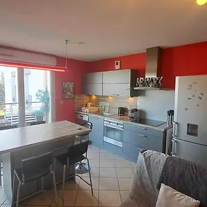 Appartement Cosy 3 Pieces Avec Garage Privatif, Saint-Priest (Rhone)